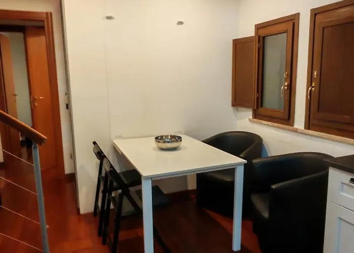 Loft House 아파트 파르마